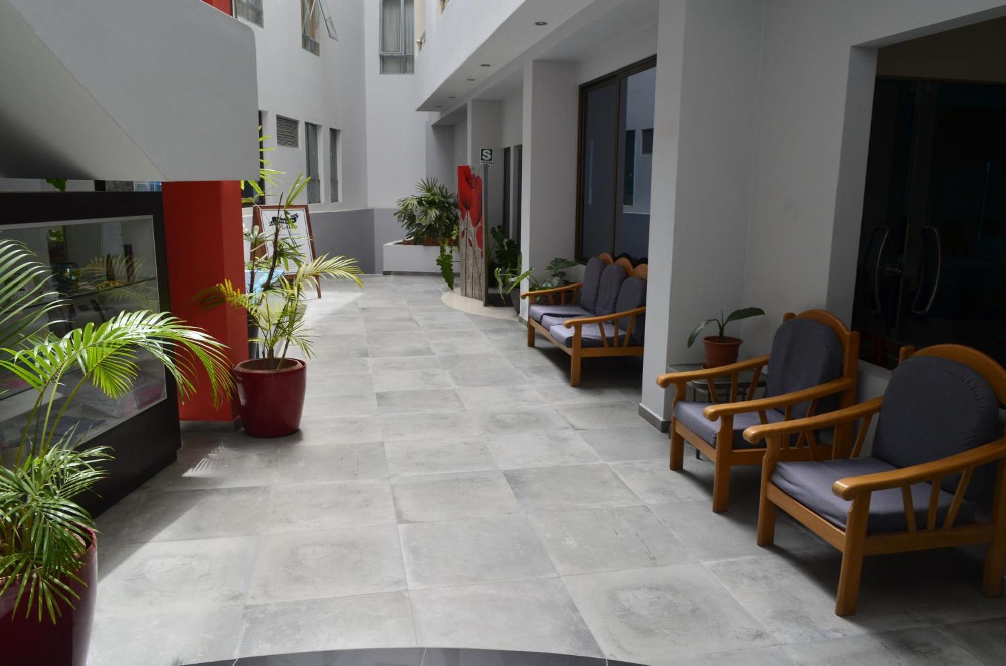 Country Hotel Chimbote Exterior photo